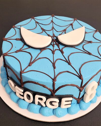 Tort cu pânză de păianjen, pentru George, la 8 ani